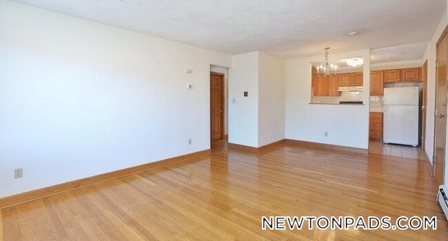 Building Photo - 268 Grove St