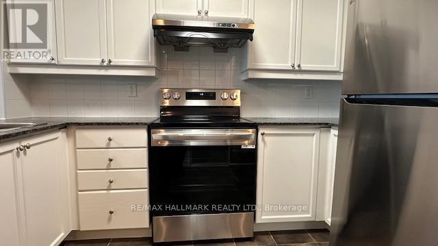 Building Photo - 185 Oneida Crescent