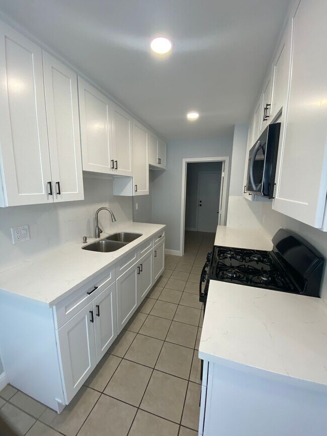 Foto del edificio - Remodeled 1 bed, 1 bath Condo in Central S...