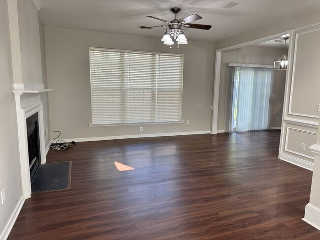 Building Photo - 3820 Windstream Way