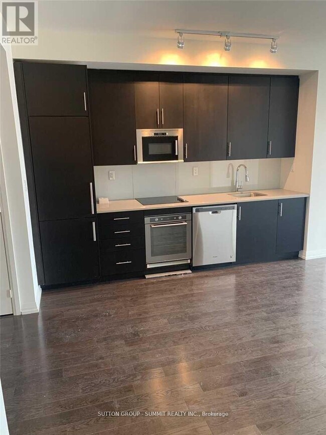 Photo du bâtiment - 460-460 Adelaide St E