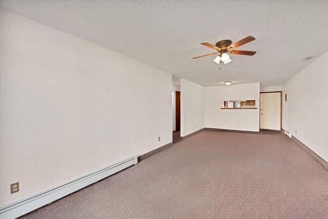 Building Photo - Charming 2-Bed Condo Near CMU & St. Mary’s...
