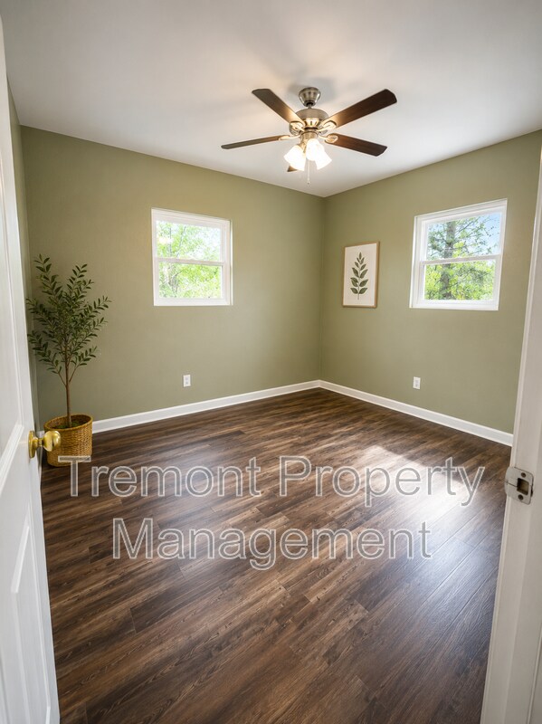 Foto del edificio - 4607 Highland Ave