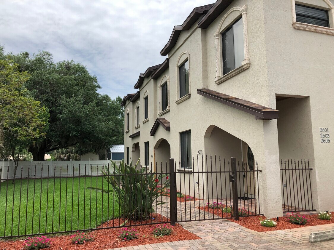 Foto principal - 2605 Kenilworth Blvd
