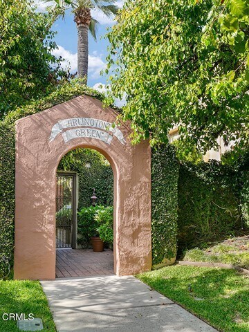 Foto principal - 317 Arlington Dr