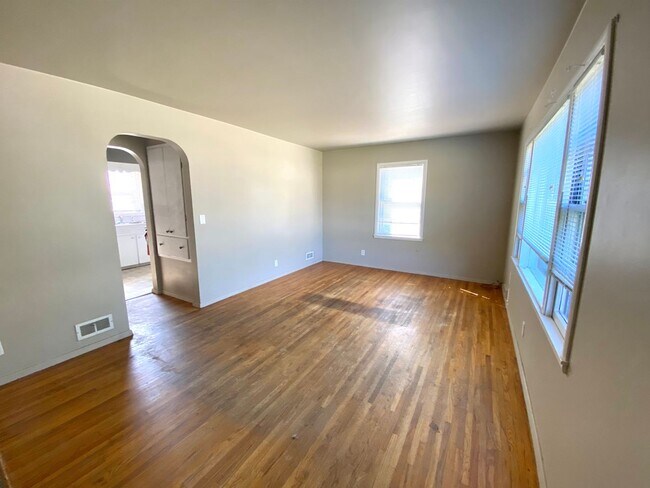 Building Photo - 3 Bedroom in South Moorhead!!