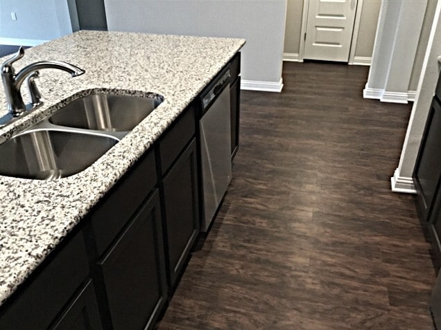 Foto del edificio - 5613 Gerard Dr