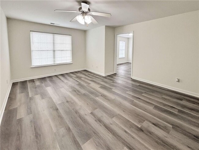 Foto del edificio - 1400 Stonehaven Cir