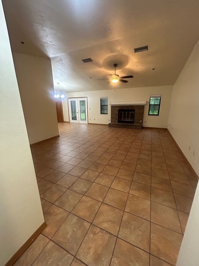 Photo - Available Now!! House