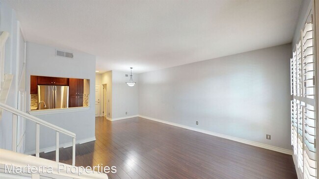 Building Photo - 2 br, 3 bath House - 17 Softwind