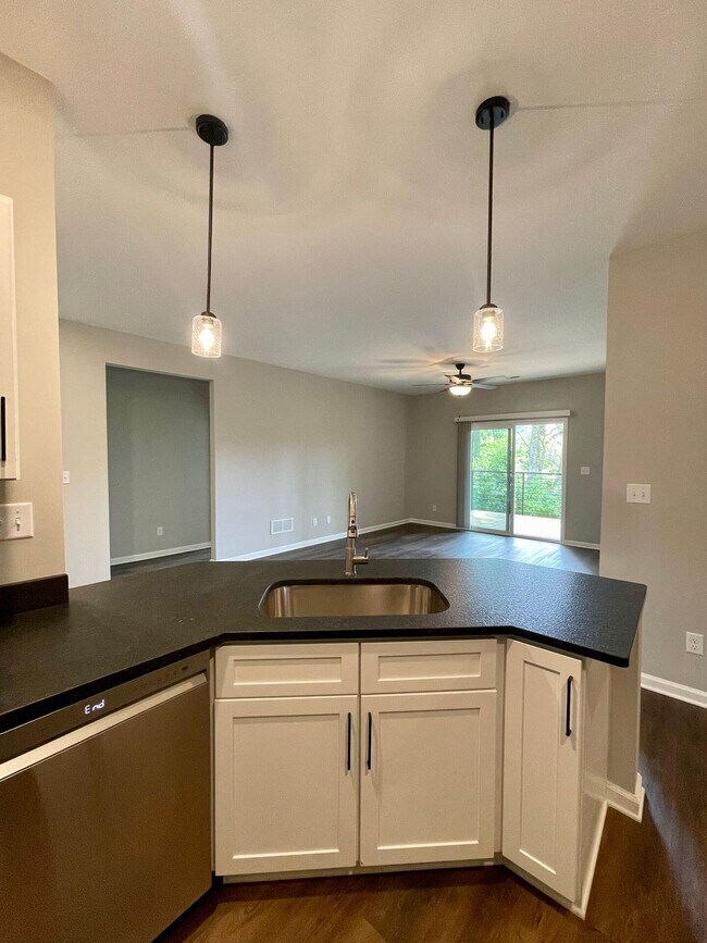 Building Photo - 111 Juniper Path