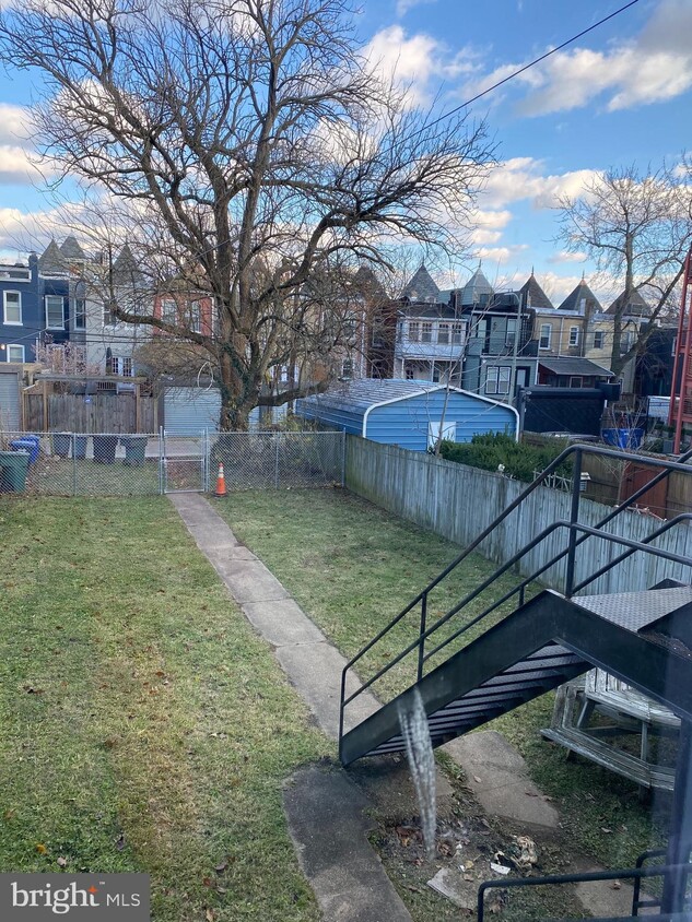 Foto del edificio - 2115 2nd St NW