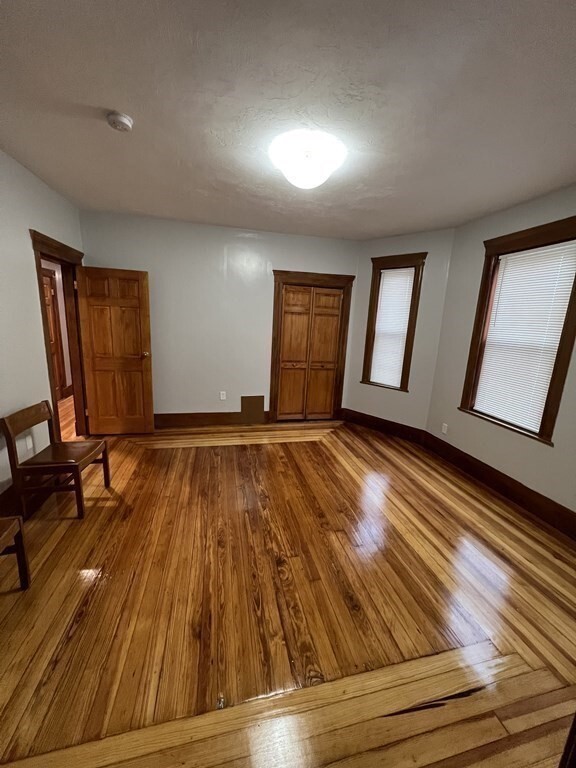 Building Photo - 347 Bowdoin St