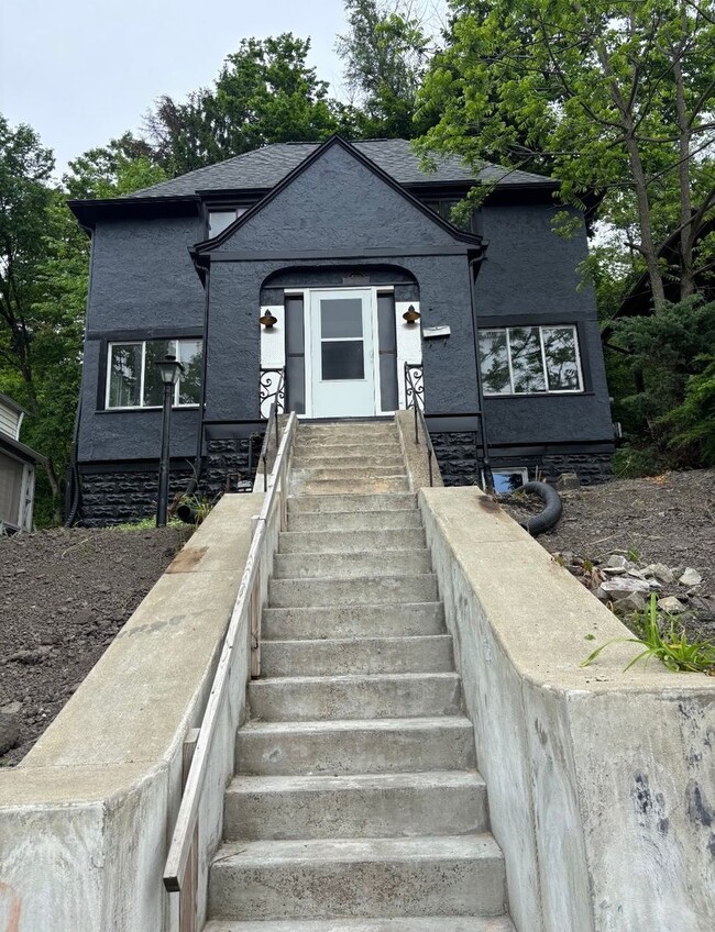 Photo - Fully updated 4 bedroom 2 bathroom house for rent!
