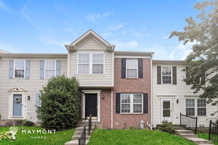 Primary Photo - 2023 Hackberry Rd