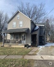 Building Photo - 2344 East Ave