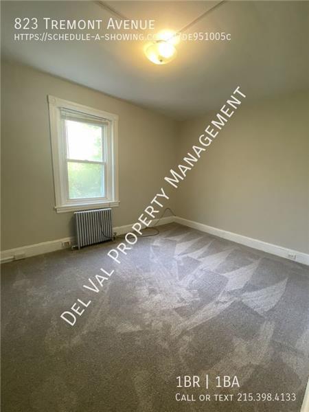 Building Photo - 823 Tremont Ave