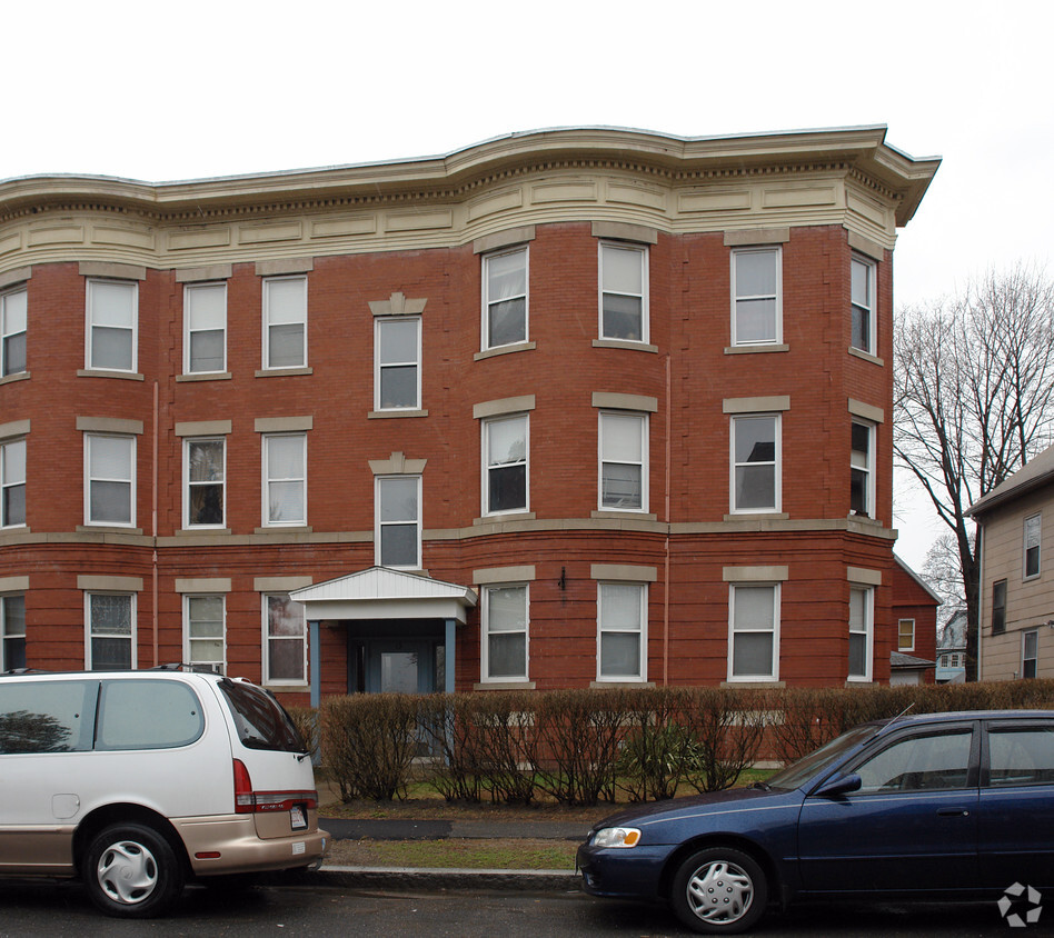 Building Photo - 15 Monroe St
