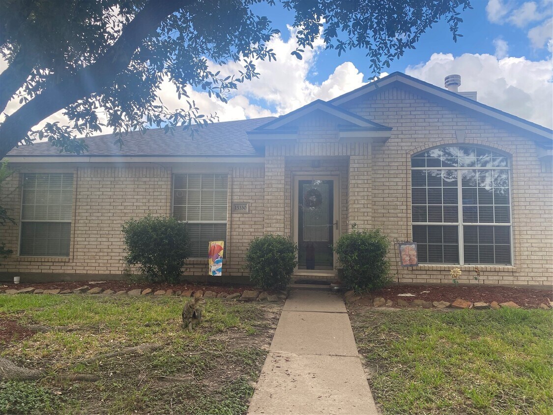 Foto principal - 15330 Geral Ln