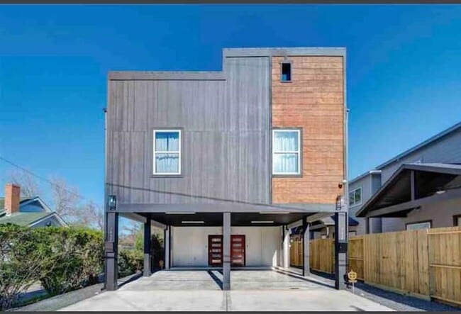 Foto del edificio - 7925 Brandon St