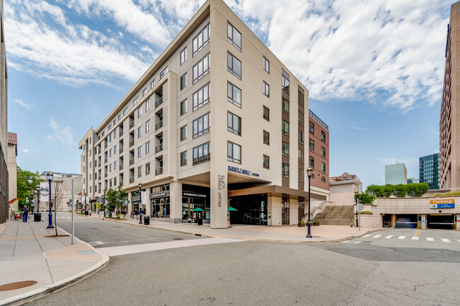 Building Photo - Front Street Lofts