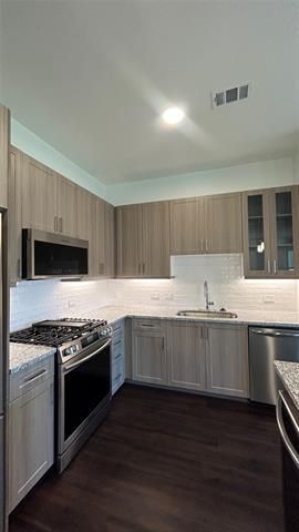 Foto del edificio - 11233 American Elm Wy