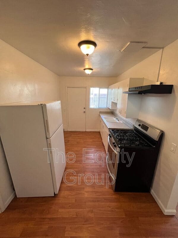 Building Photo - 407 W Westfield Ave