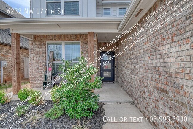 Foto del edificio - 6232 NW 177th St