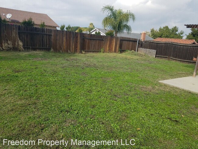 Foto del edificio - 4 br, 2 bath House - 1652  Lorraine