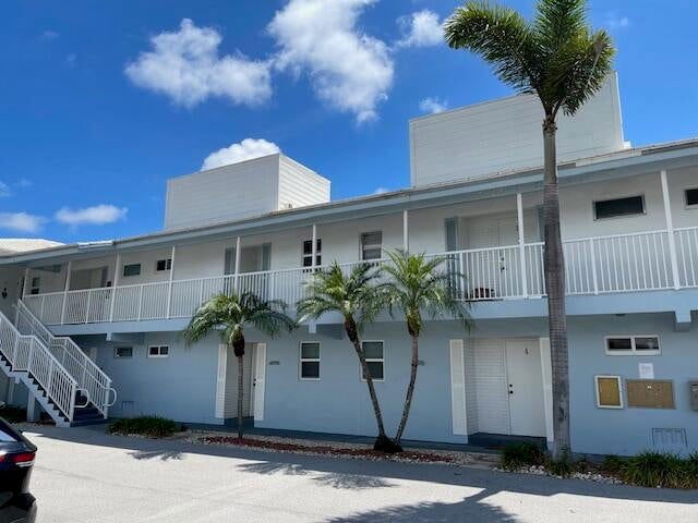 Foto principal - 6100 NE 7th Ave