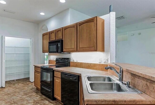 Building Photo - 4901 Culdesac Ct