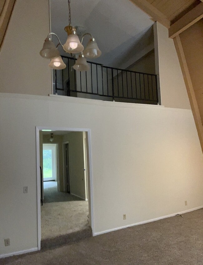 Building Photo - 1706 Lascassas Pike