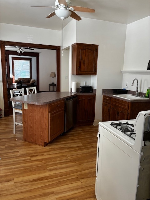 Foto del edificio - 2105 Clarence Ave