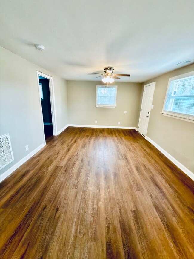 Photo - 201 Wotring Street Apartment