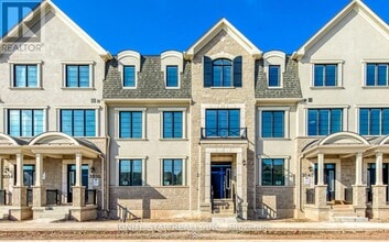 Building Photo - 3038 Merrick Rd