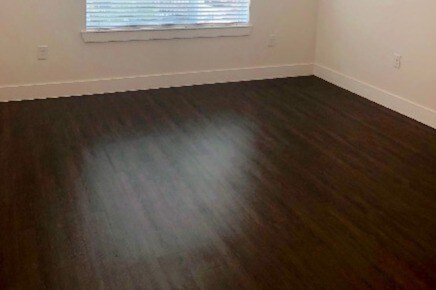 Master bedroom - 2121 E 6th St