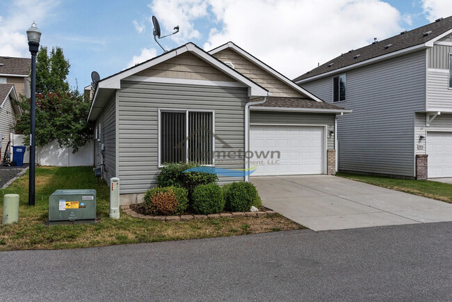 Foto del edificio - 2B2B Home with Fenced Backyard in Coeur D'...