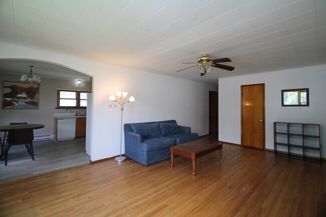 Foto del edificio - 115 Crestmont Ave