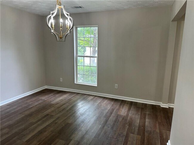 Foto del edificio - 3020 Arden Ridge Dr