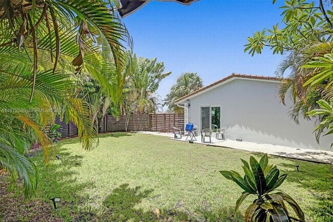 Photo - 3320 NE 13th Ave Apartment