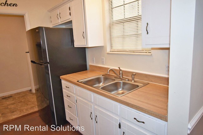Building Photo - 3 br, 1 bath House - 6526 Amanda Way