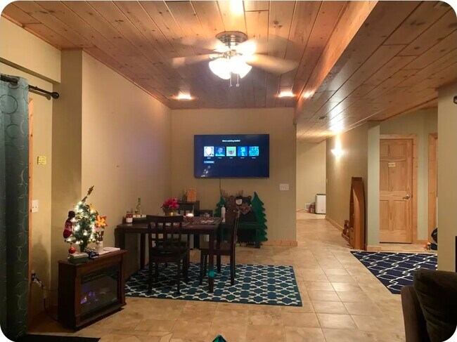 Foto del edificio - 4536 Moore Rd