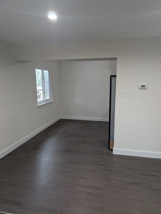 comedor - 1123 Bethlehem Pike