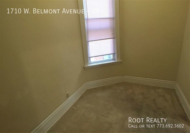 Building Photo - Lakeview - 2-bedroom / 1-bath – Small Dogs...