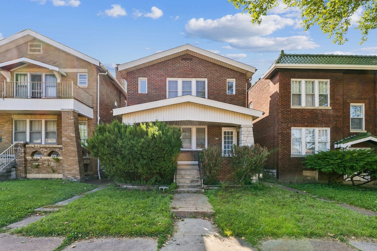 Primary Photo - 5512-5514 S Grand Blvd