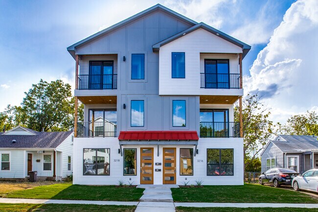 Building Photo - 3216 Forest Park Blvd