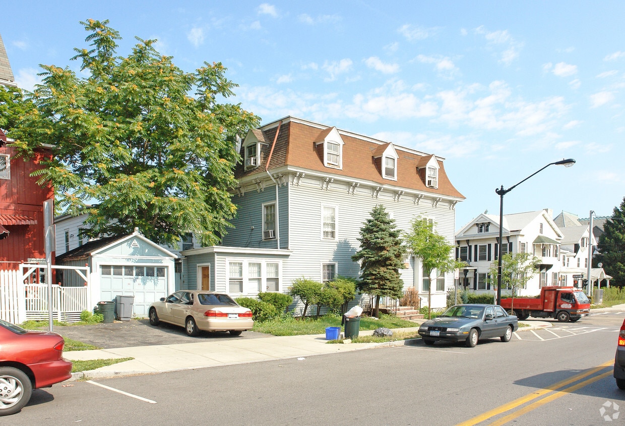 Building Photo - 37 S Hamilton