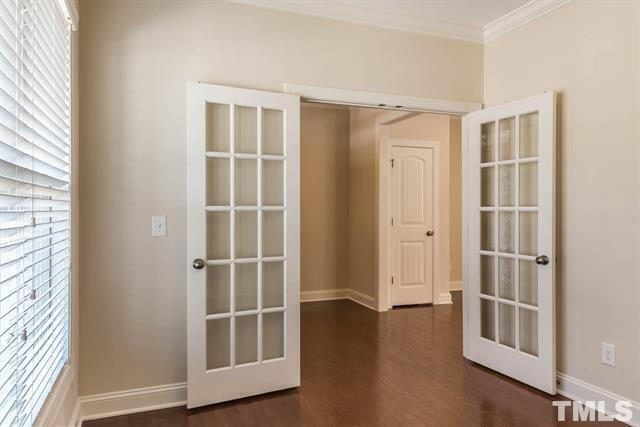 Foto del edificio - Beautiful 4-Bedroom Stone Front Home in Prime West Cary Location with Fenced Backyard & Resort-St...