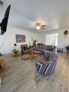 Building Photo - 940 Lakeview Dr