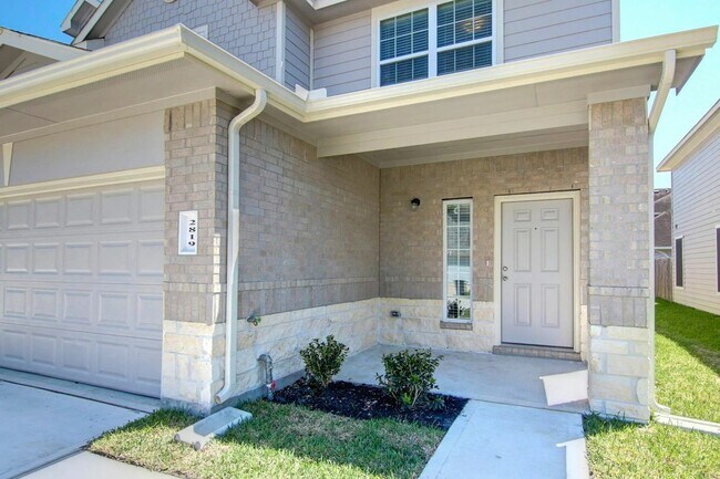 Building Photo - 2819 Silver Charm